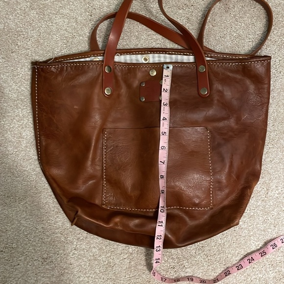 Hand crafted large leather tote - Picture 9 of 10